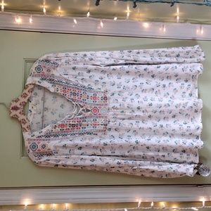 Women's Democracy Large cream blue floral print cross stitch design top